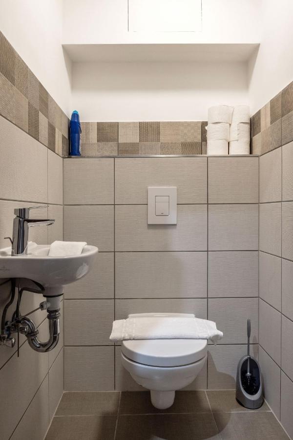 Walnut Tree Apartment ブダペスト エクステリア 写真